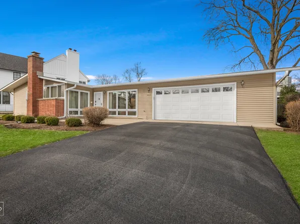 815 W 56th St, Hinsdale, IL 60521