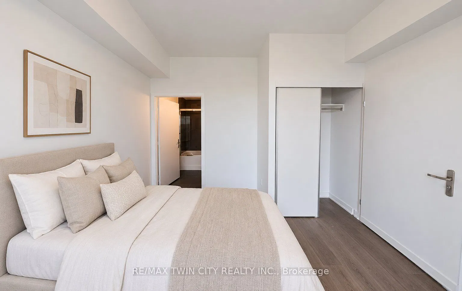 2 bed, $1,750 — Photo 4