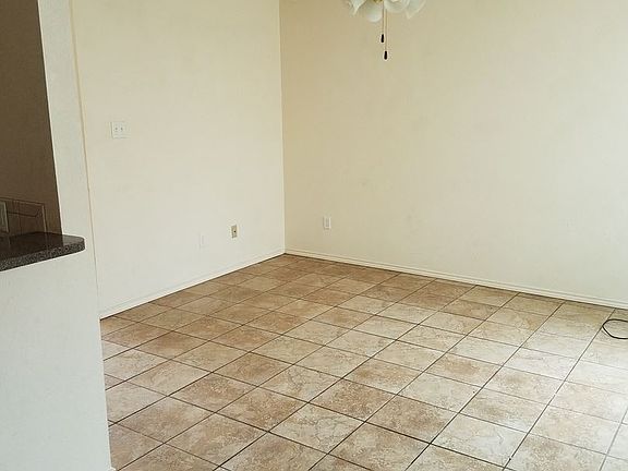 3rd image of 2803-A Windmill Ct