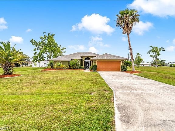 3rd image of 16315 Minorca Dr