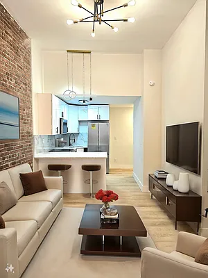 Rented by Kasin Management | media 8