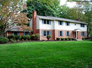 2409 W Heather Rd, Wilmington, DE 19803