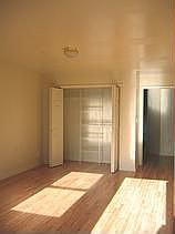 2nd image of 4 E 77th St #4