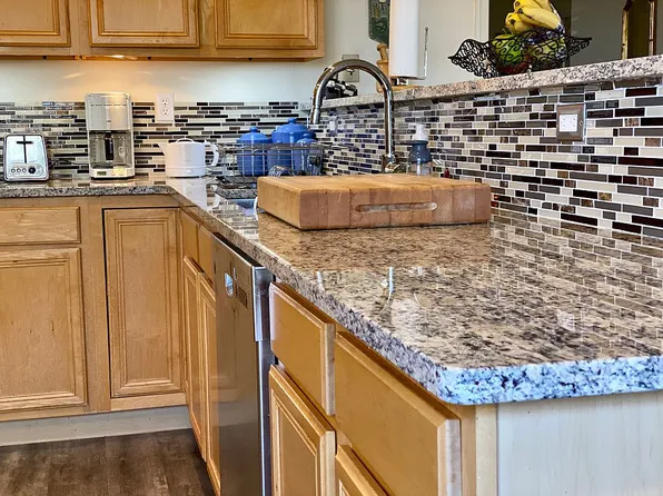12 White Cedar Rd, Barboursville, VA 22923