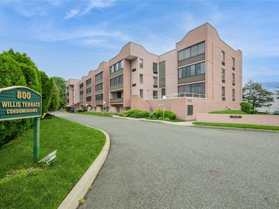 800 Willis Avenue #313, Albertson, NY, 11507