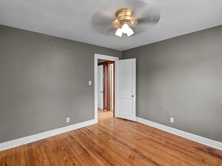 3220 Grant Ave — Photo 25