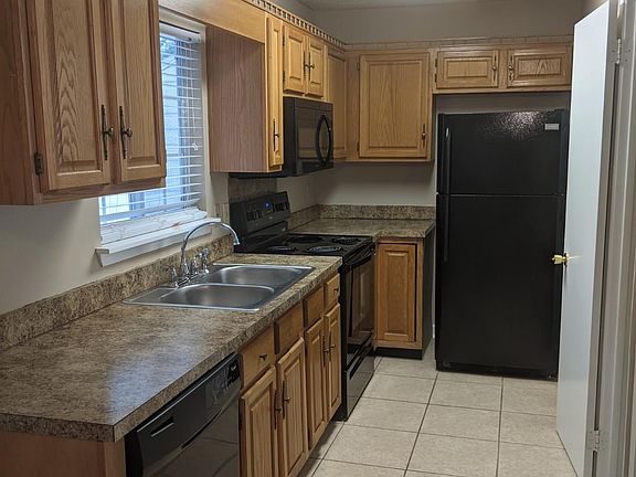 5th image of 8175 Dunbarton Ct
