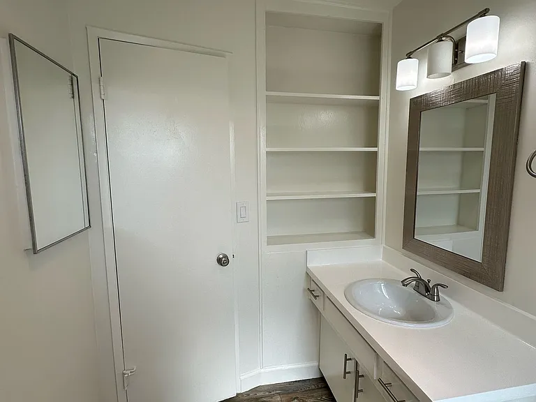 4221 4th Ave — Photo 25