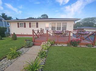 7509 Broadway, Merrillville, IN 46410