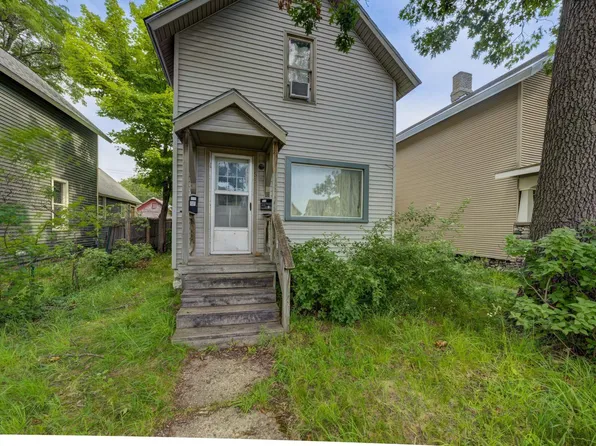 633 E 8th St, Traverse City, MI 49686