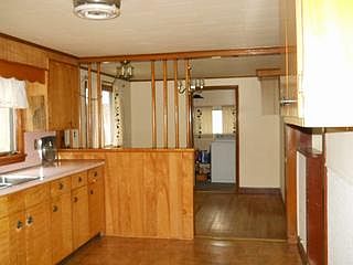 5th image of 118 Gifford Ave