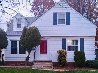 3795 Eastway Rd, South Euclid, OH 44118