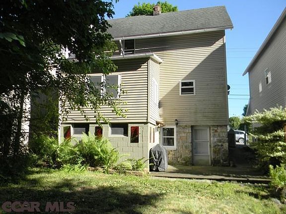 2nd image of 321 E Lamb St