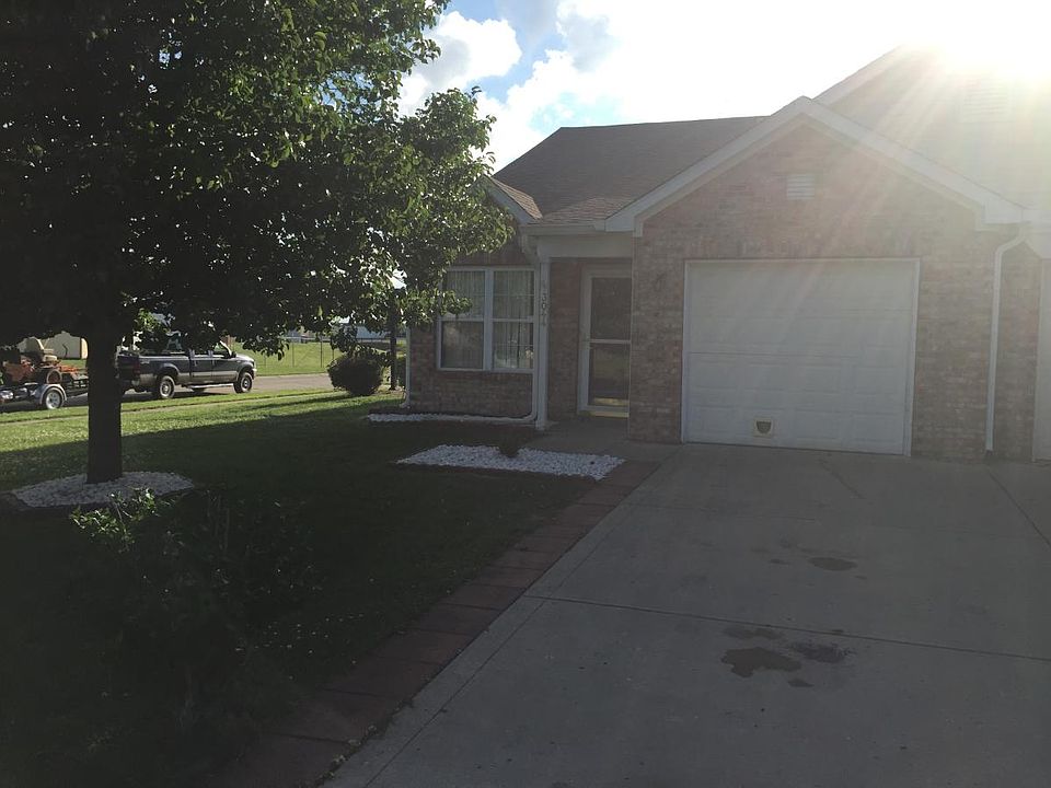 Front View of 1 Car Garage