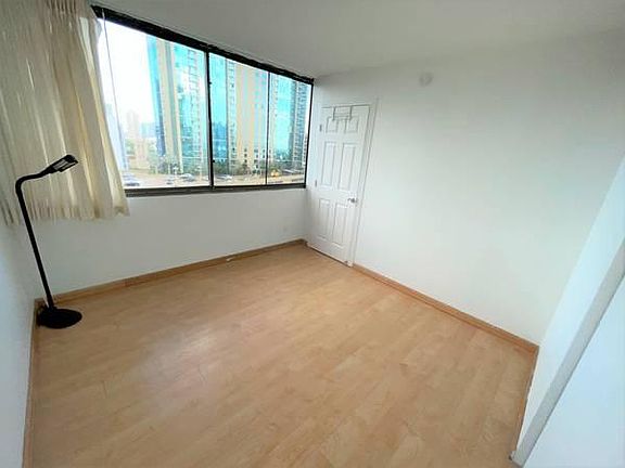 4th image of 55 S Kukui St #D13