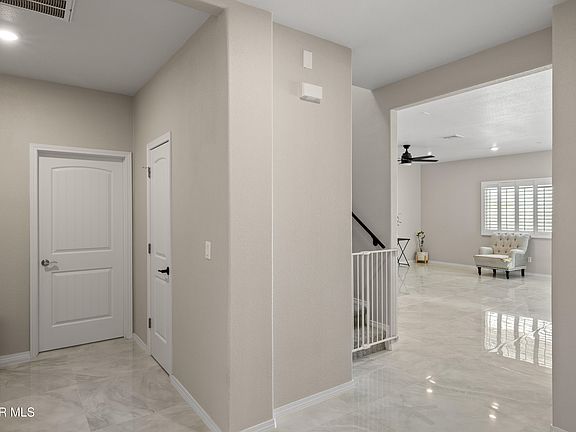 3rd image of 13913 Villa Vista Ave