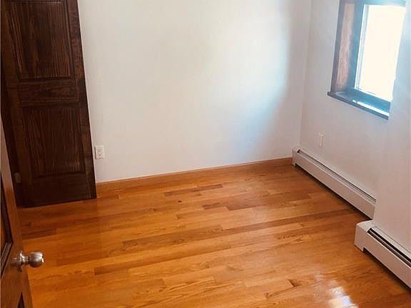 4th image of 2533 Ocean Ave