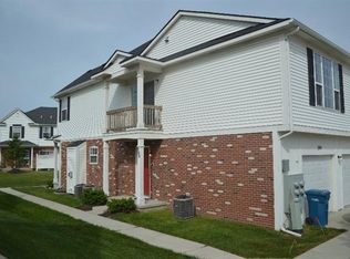 504 Riversedge Dr #17, Saline, MI 48176