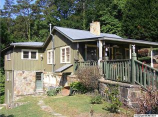 604 Cherokee Dr SW, Fort Payne, AL 35967