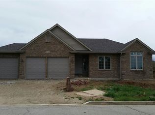 5344 Waters Bend Dr, Belvidere, IL 61008