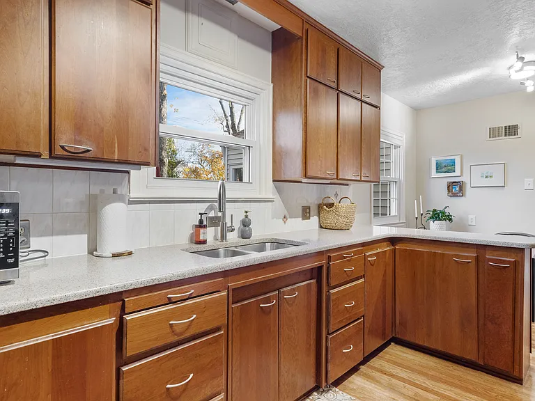 5407 Norwood St — Photo 10