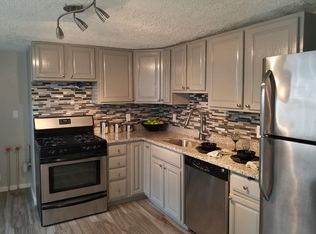 136 Jewett St, Lowell, MA 01850