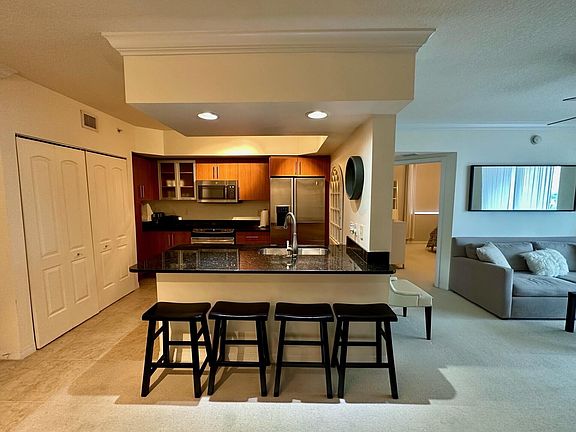 3rd image of 600 S Dixie Hwy APT 533