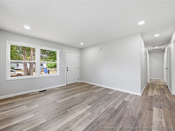 5th image of 217 Teague St