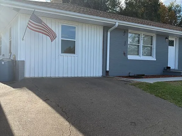 104 Morris St, Galax, VA 24333