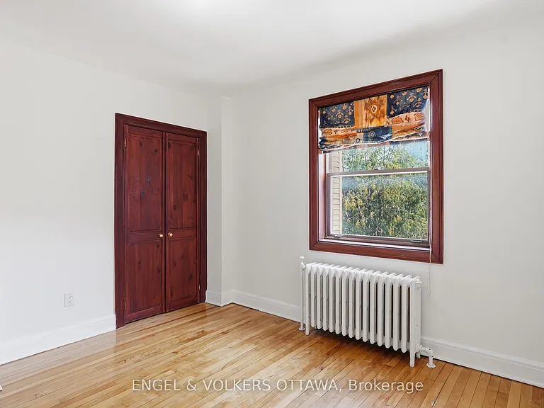 99 Charlotte St #3 — Photo 20