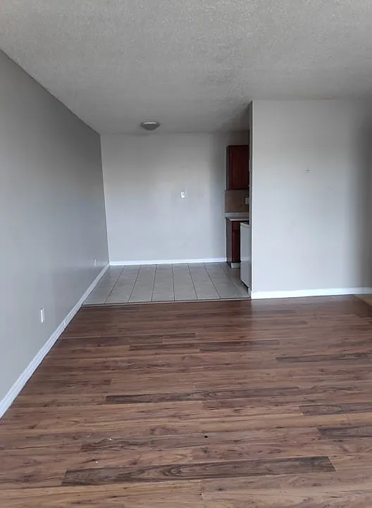 Building Photo - 8640 106th Ave NW #205