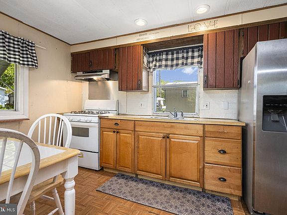 4th image of 108 Jessie Ln