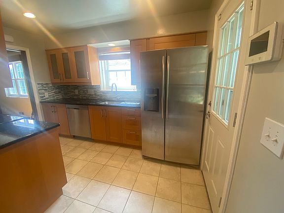 5th image of 4619 Edgefield Rd