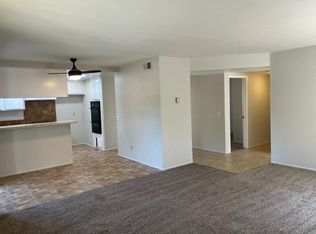 840 Eucalyptus Ave #2, Vista, CA 92084
