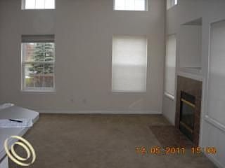 3rd image of 392 North Vis