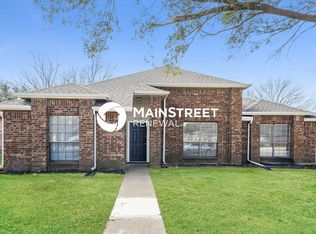 7132 Penshire Ln, Dallas, TX 75227
