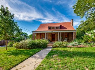 802 Salmon Dr, Dallas, TX 75208