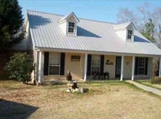 86 Barty Bazor Rd, Poplarville, MS 39470