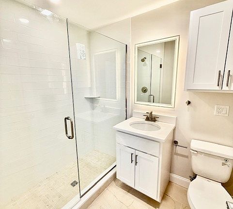 4th image of 220 Winthrop St #304