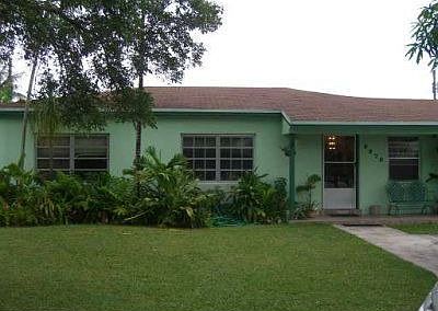2nd image of 3370 SW 72nd Ct