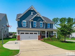 2900 Landon Ridge Dr, New Hill, NC 27562