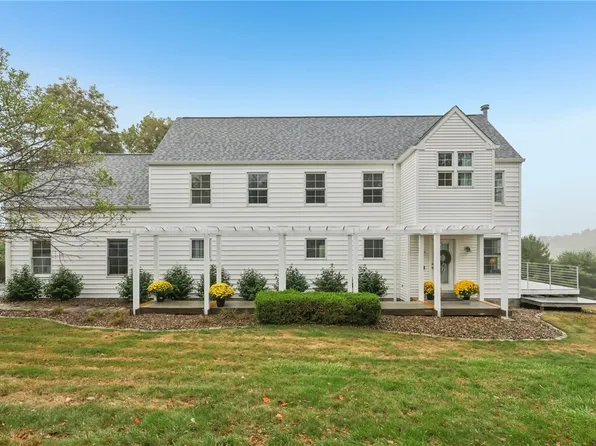 551 Hickory Grade Rd, Bridgeville, PA 15017