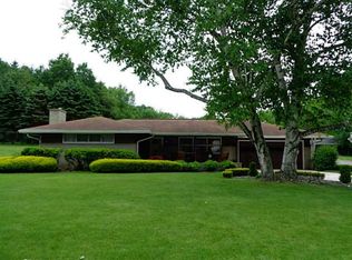 560 E Pike Rd, Indiana, PA 15701