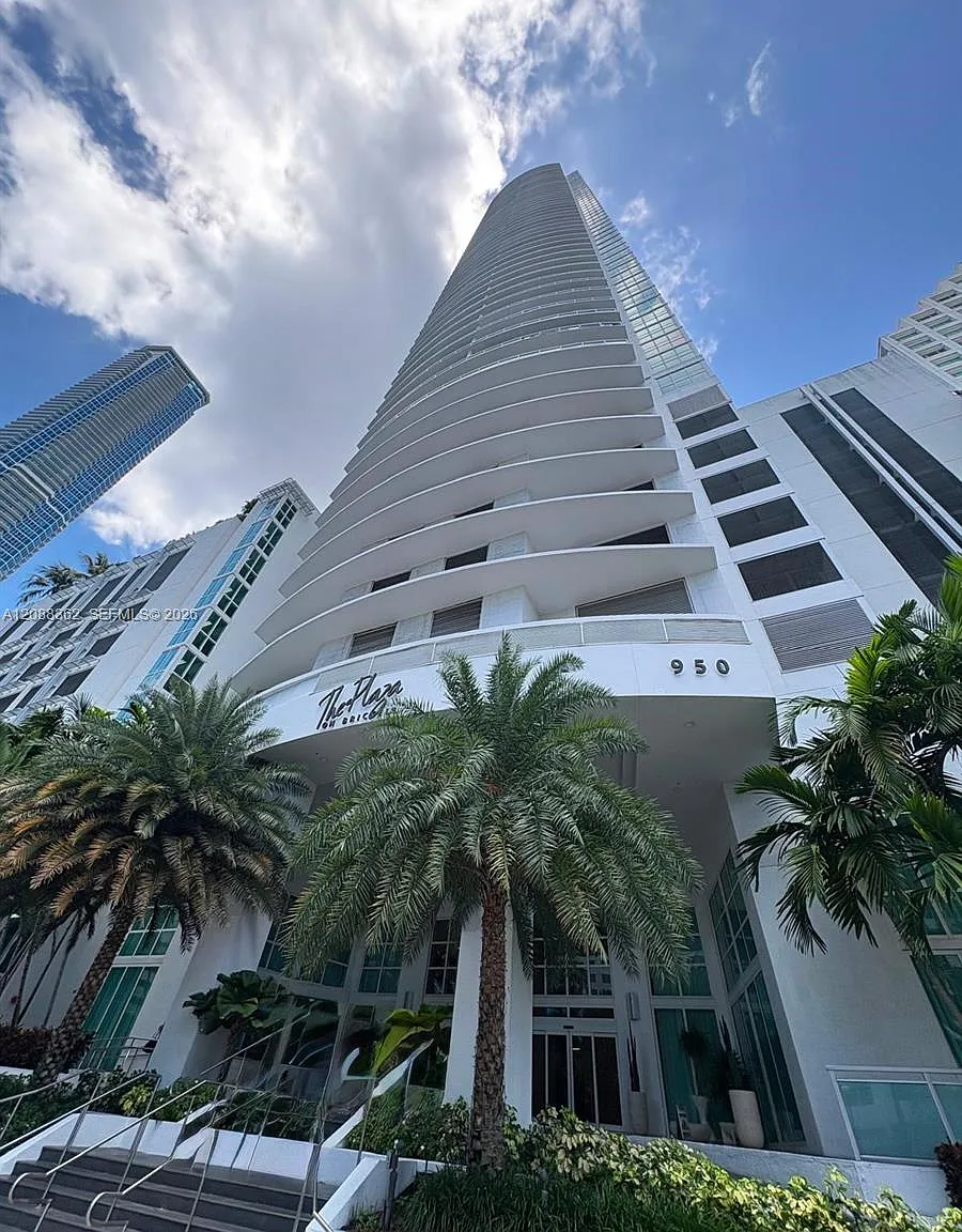 The Plaza 851 Brickell Co — Photo 1