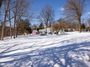 5 Starlite Hill Rd, Columbia, NJ 07832