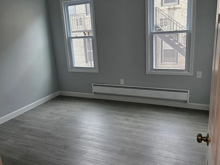 812-814 Bayway #2B — Photo 15