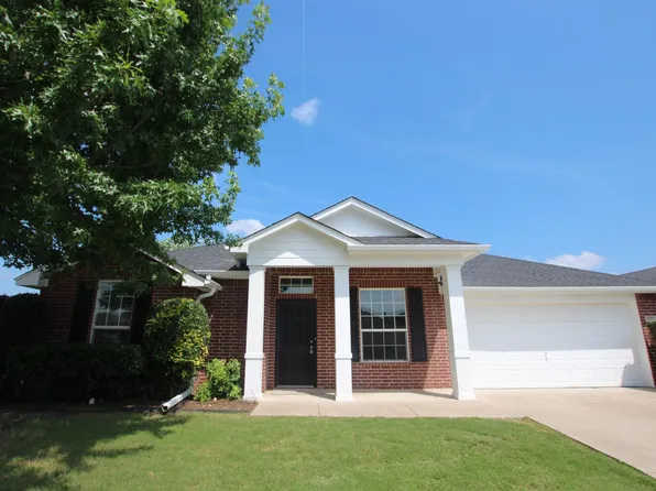 6021 Morning Mist Dr, Tyler, TX 75707
