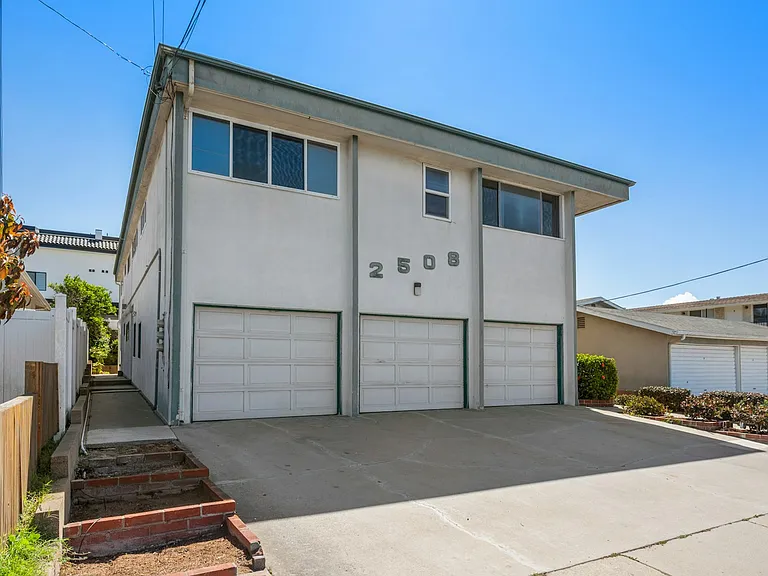 2508 Aviation Blvd #B — Photo 8