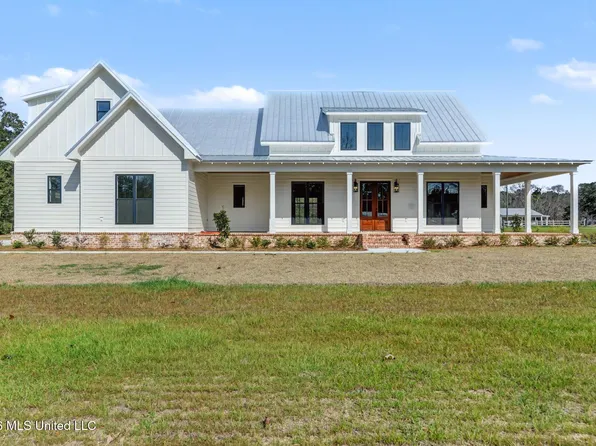 2713 Island Branch Rd, Vancleave, MS 39565