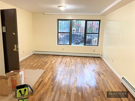 Rented by ZealEstate Group Inc | media 4